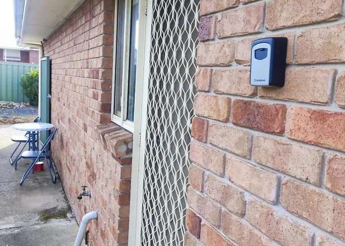 Ballarat 2 Bedroom Guest Suite - Cozy And Convenient, Vic